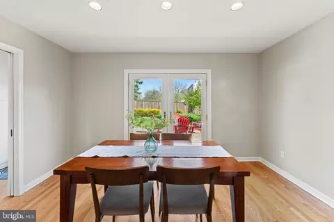 610 Valley Brook Dr, Silver Spring, MD 20904 photo 11