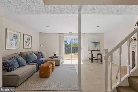 25623 Coltrane Dr, Damascus, MD 20872 photo 5