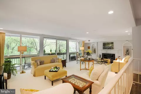 4956 Sentinel #306, Bethesda, MD 20816