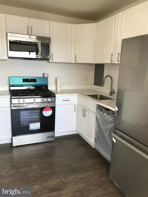 Kitchen - 8830 Piney Branch Rd #1210, Silver Spring, MD 20903 photo 2 of 2