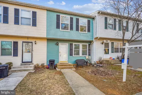 730 Oxford Square Dr, Silver Spring, MD 20905 photo 1