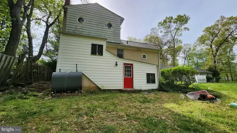 13918 Crest Hill Ln, Silver Spring, MD 20905 photo 9