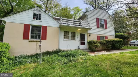 13918 Crest Hill Ln, Silver Spring, MD 20905 photo 3