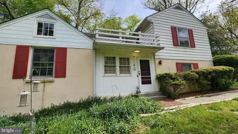 13918 Crest Hill Ln, Silver Spring, MD 20905 photo 2