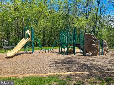 View/Area - 14628 Cutstone Way, Silver Spring, MD 20905 photo 5 of 6