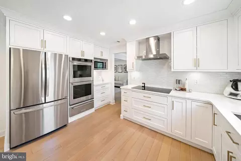 Kitchen - 14628 Cutstone Way, Silver Spring, MD 20905 photo 5 of 5