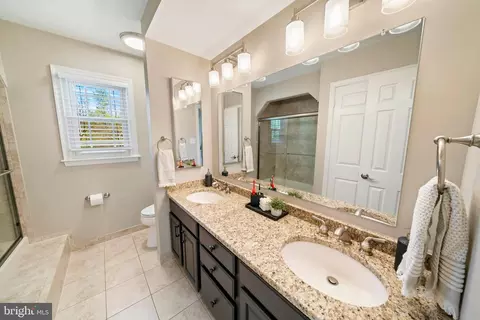 Bath - 14628 Cutstone Way, Silver Spring, MD 20905 photo 4 of 6