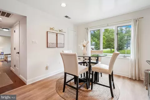 15109 Watergate Rd, Silver Spring, MD 20905 photo 4