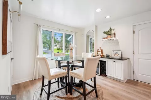 15109 Watergate Rd, Silver Spring, MD 20905 photo 6