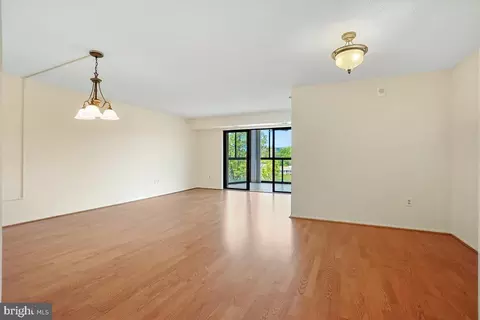 15101 Interlachen Dr #1-724, Silver Spring, MD 20906 photo 10