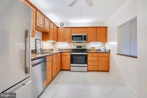 15101 Interlachen Dr #1-724, Silver Spring, MD 20906 photo 7