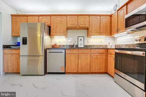 15101 Interlachen Dr #1-724, Silver Spring, MD 20906 photo 6