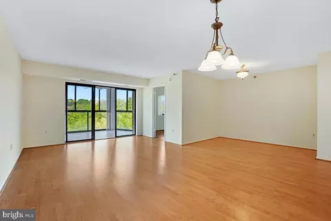 15101 Interlachen Dr #1-724, Silver Spring, MD 20906 photo 11