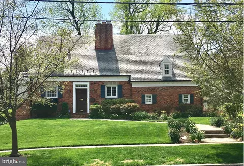 4606 Davidson Dr, Chevy Chase, MD 20815