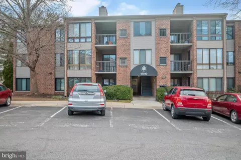 18010 Chalet Dr #18-104, Germantown, MD 20874