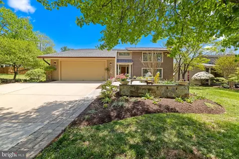 11125 Broad Green Dr, Potomac, MD 20854