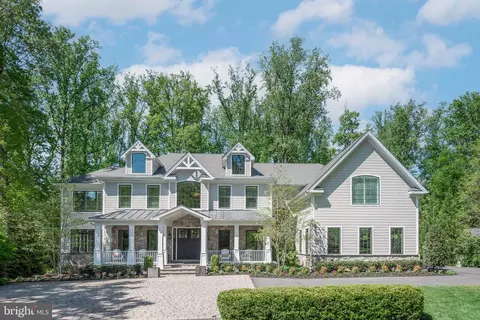 9923 Logan Dr, Potomac, MD 20854