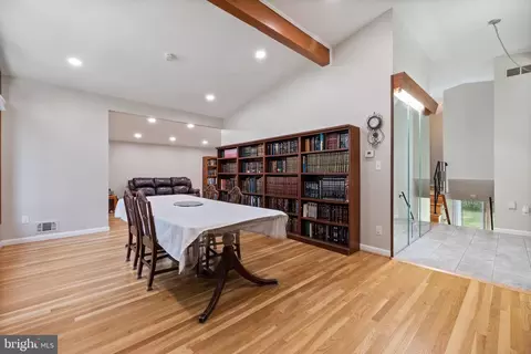 916 Hyde Rd, Silver Spring, MD 20902 photo 11