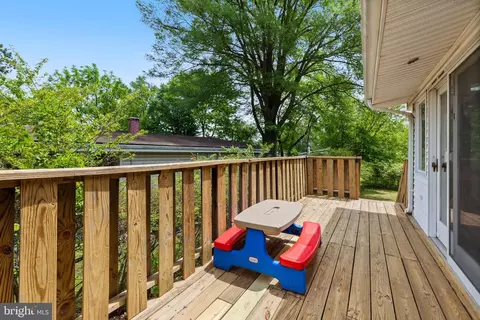 916 Hyde Rd, Silver Spring, MD 20902 photo 7