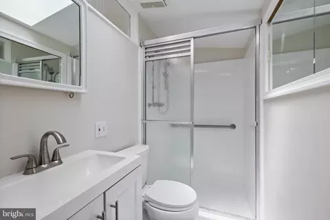 916 Hyde Rd, Silver Spring, MD 20902 photo 21