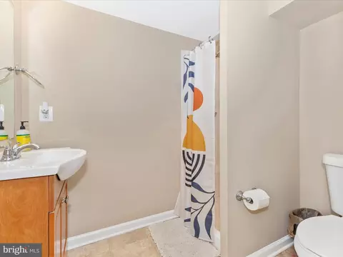 Bath - 12230 Selfridge Rd, Silver Spring, MD 20906 photo 2 of 2
