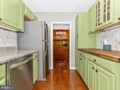 Entry Way - 12230 Selfridge Rd, Silver Spring, MD 20906 photo 2 of 4