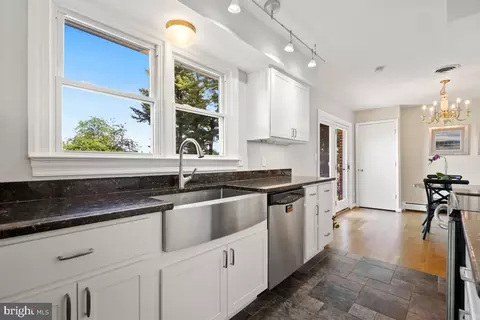 Kitchen - 26105 Cornor Dr, Damascus, MD 20872 photo 2 of 3