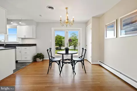 Dining - 26105 Cornor Dr, Damascus, MD 20872 photo 2 of 3