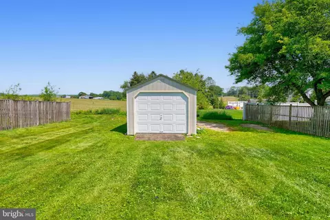 Exterior - 26105 Cornor Dr, Damascus, MD 20872 photo 3 of 3