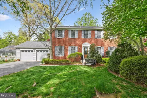 14612 Carona Dr, Silver Spring, MD 20905