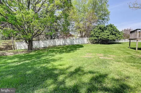 Exterior - 14417 Jaystone Dr, Silver Spring, MD 20905 photo 4 of 5