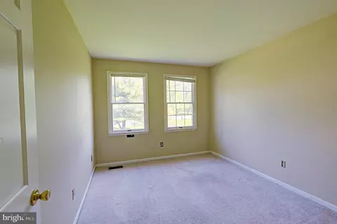 Bedroom - 14417 Jaystone Dr, Silver Spring, MD 20905 photo 2 of 4