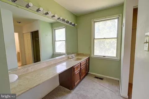 Bath - 14417 Jaystone Dr, Silver Spring, MD 20905 photo 2 of 3