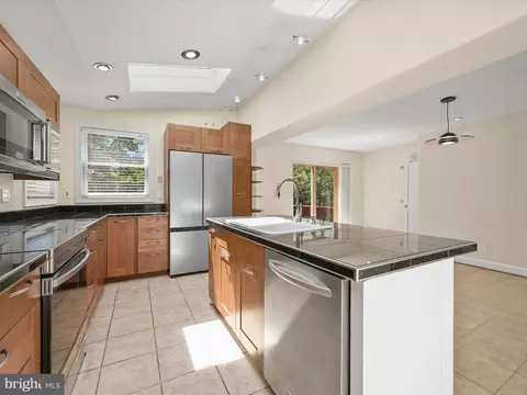 702 Gist Ave, Silver Spring, MD 20910 photo 15