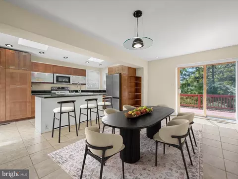 702 Gist Ave, Silver Spring, MD 20910 photo 2