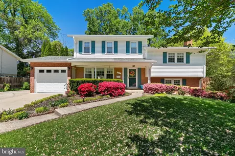 5311 Crestedge Ln, Rockville, MD 20853