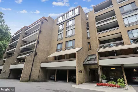 4978 Sentinel Dr #12-503, Bethesda, MD 20816