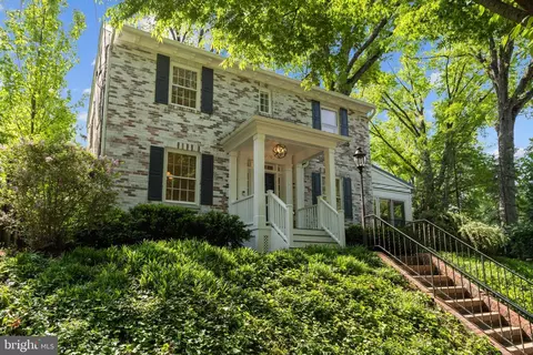 4206 Thornapple St, Chevy Chase, MD 20815