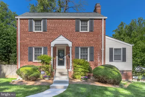 9603 Parkwood Dr, Bethesda, MD 20814