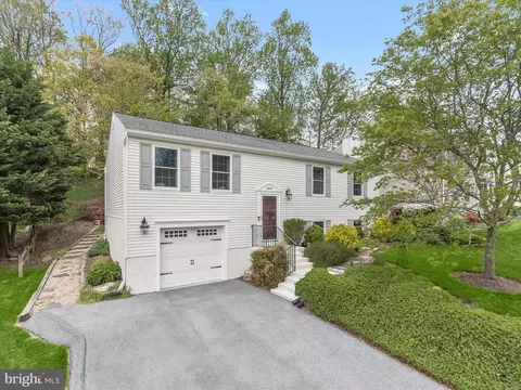 24300 Preakness Dr, Damascus, MD 20872