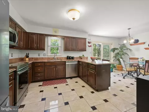 1503 Ivystone Ct, Silver Spring, MD 20904 photo 13