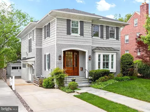4416 Stanford St, Chevy Chase, MD 20815