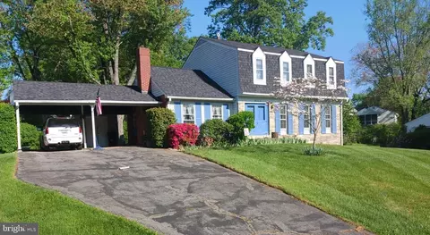 16712 Bethayres Rd, Rockville, MD 20855