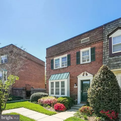 6726 Hillandale Rd #13, Chevy Chase, MD 20815