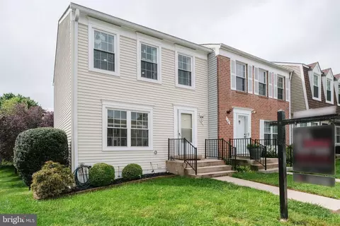 34 Starboard Ct, Gaithersburg, MD 20877