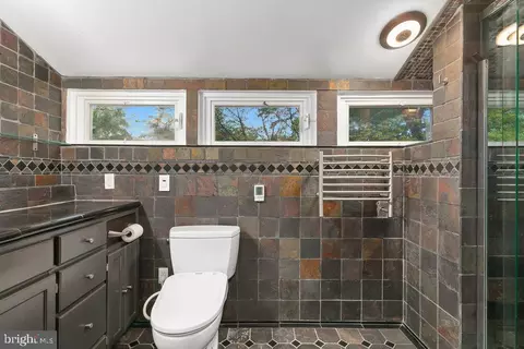1822 Tilton Dr, Silver Spring, MD 20902 photo 38