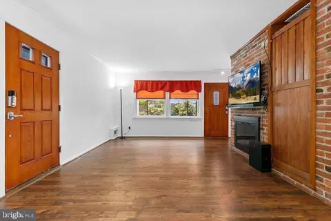 1822 Tilton Dr, Silver Spring, MD 20902 photo 3