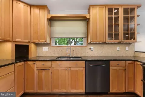 1822 Tilton Dr, Silver Spring, MD 20902 photo 25