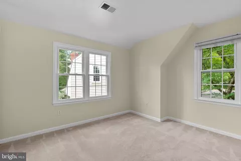 Bedroom - 2 Oxley Square Rd, Gaithersburg, MD 20877 photo 3 of 4