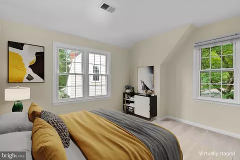 Bedroom - 2 Oxley Square Rd, Gaithersburg, MD 20877 photo 2 of 4